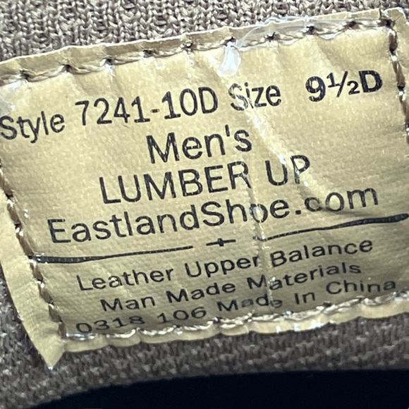 NWOB Eastland Men's Oxblood Leather Lumber Up Moc Toe Boots Size 9.5D - Picture 16 of 16